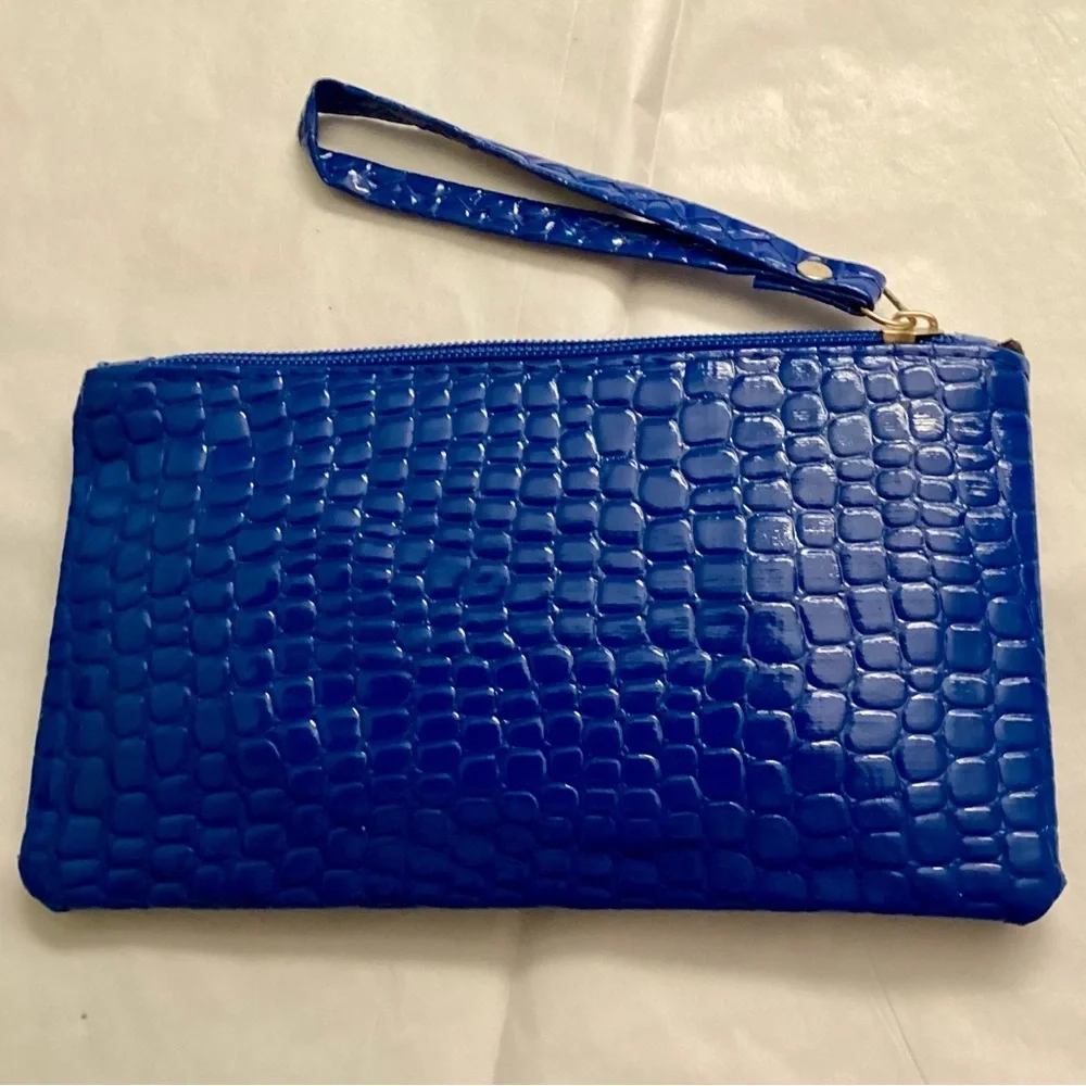 New! Royal Blue Wristlet Vegan